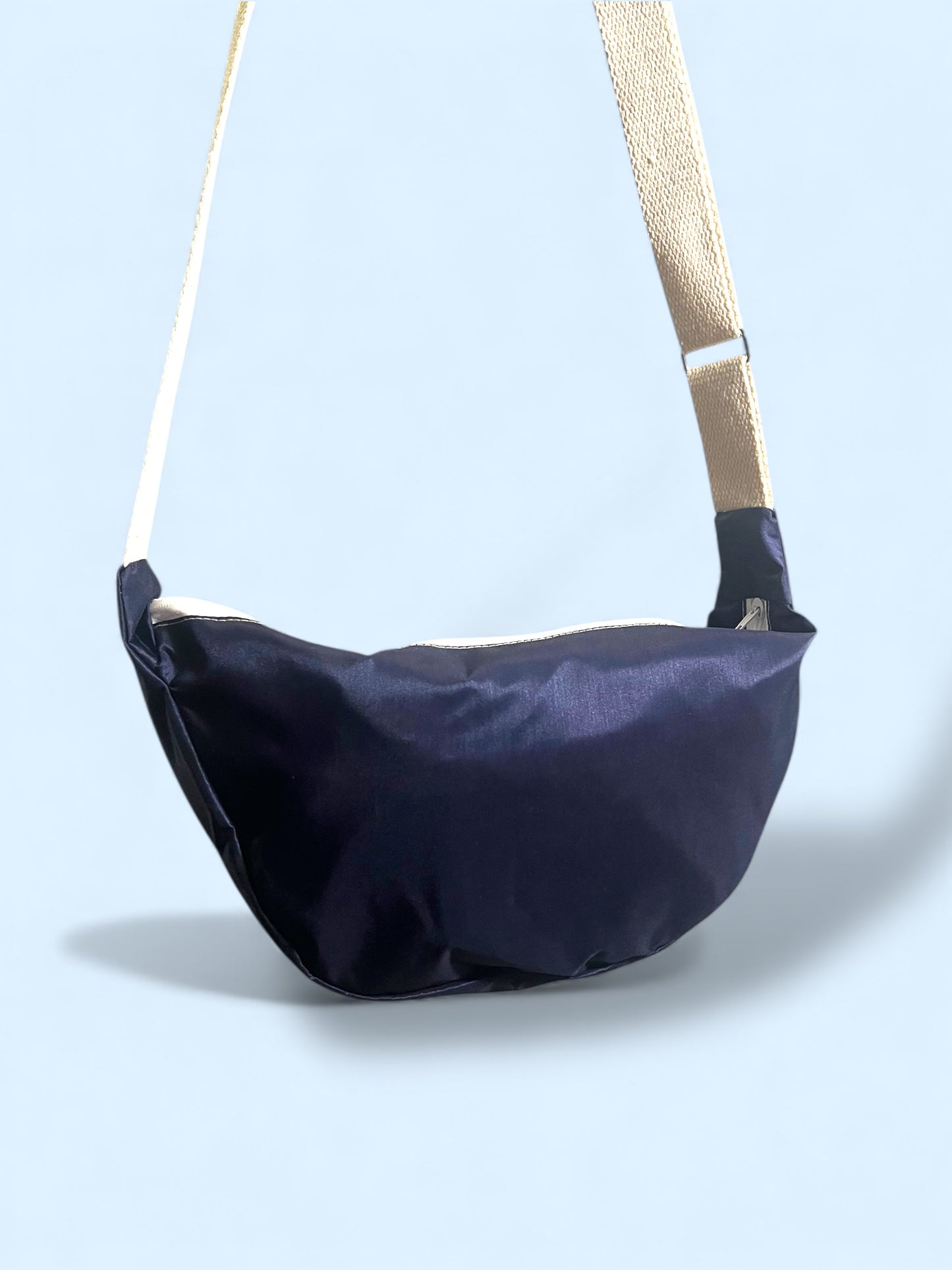 Bolso "media luna"