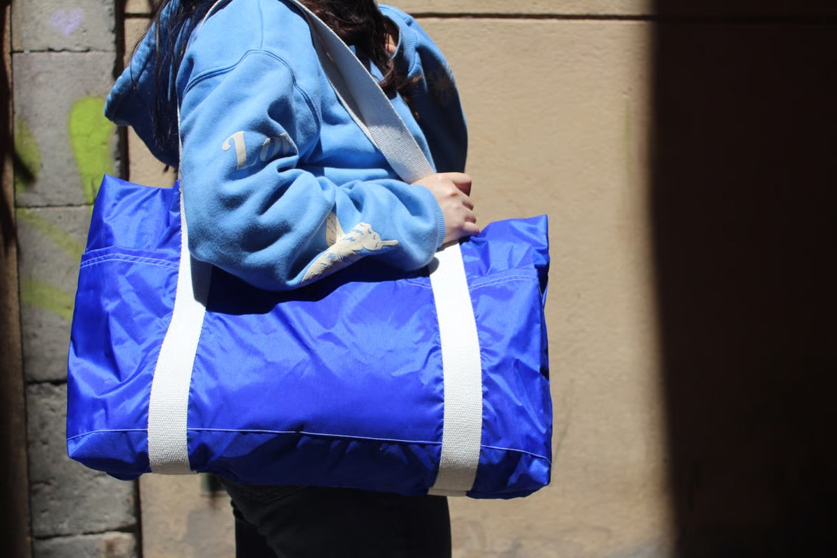 Bolso grande sin cremallera