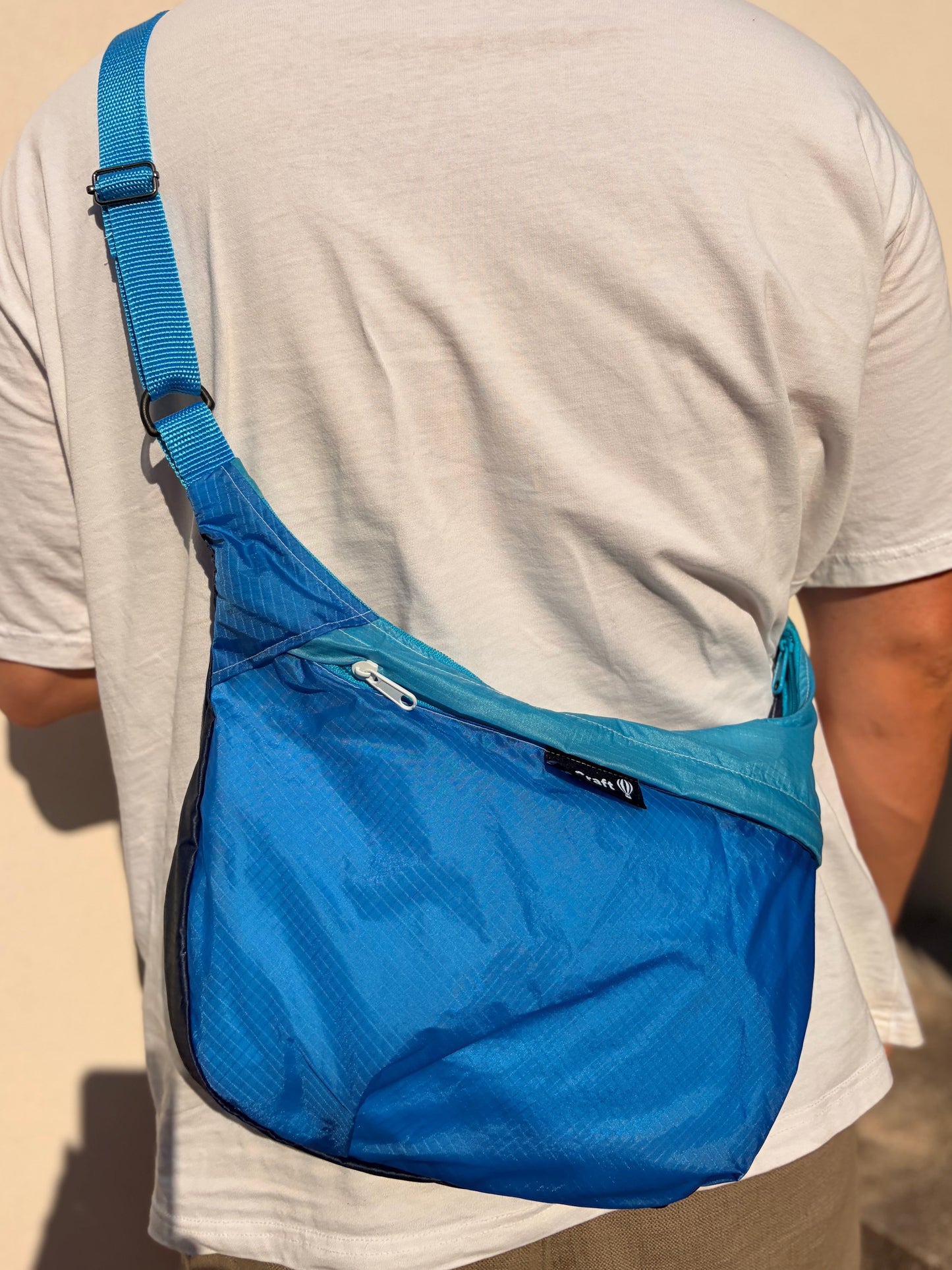 MOON BAG